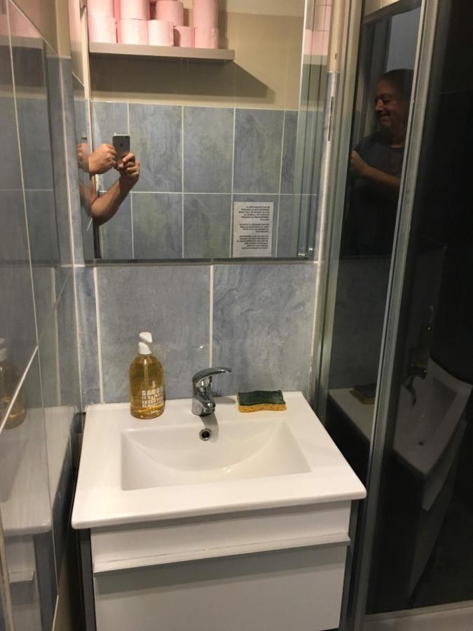 Апартаменты Jolie Studio Dans Le Centre Historique De Нарбонна Экстерьер фото